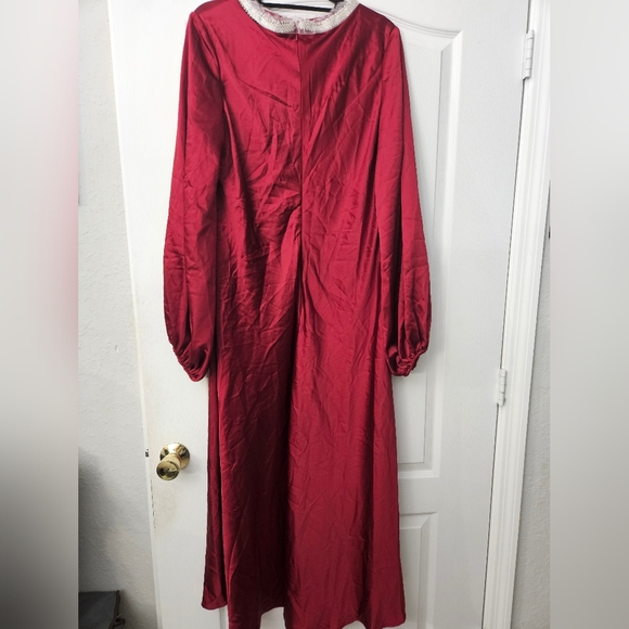 Mac Duggal 27350 Satin Wine Embellished High Neck Dress SZ 14 NWT - Picture 8 of 13